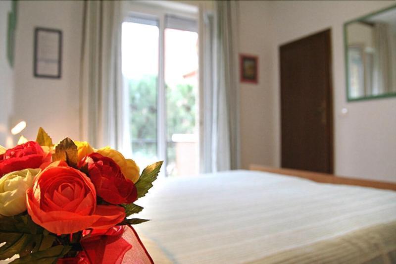 Hotel Marselli Римини Екстериор снимка