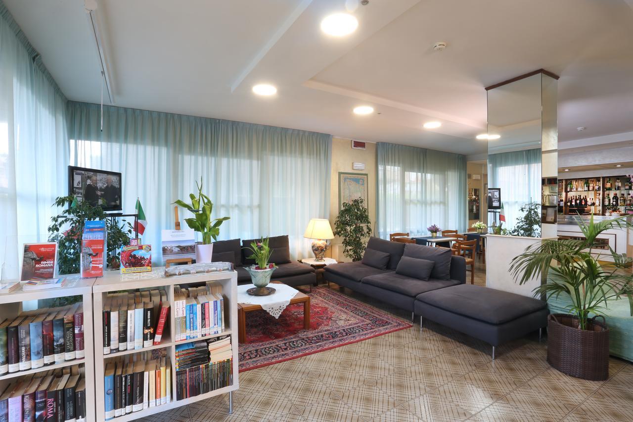 Hotel Marselli Римини Екстериор снимка